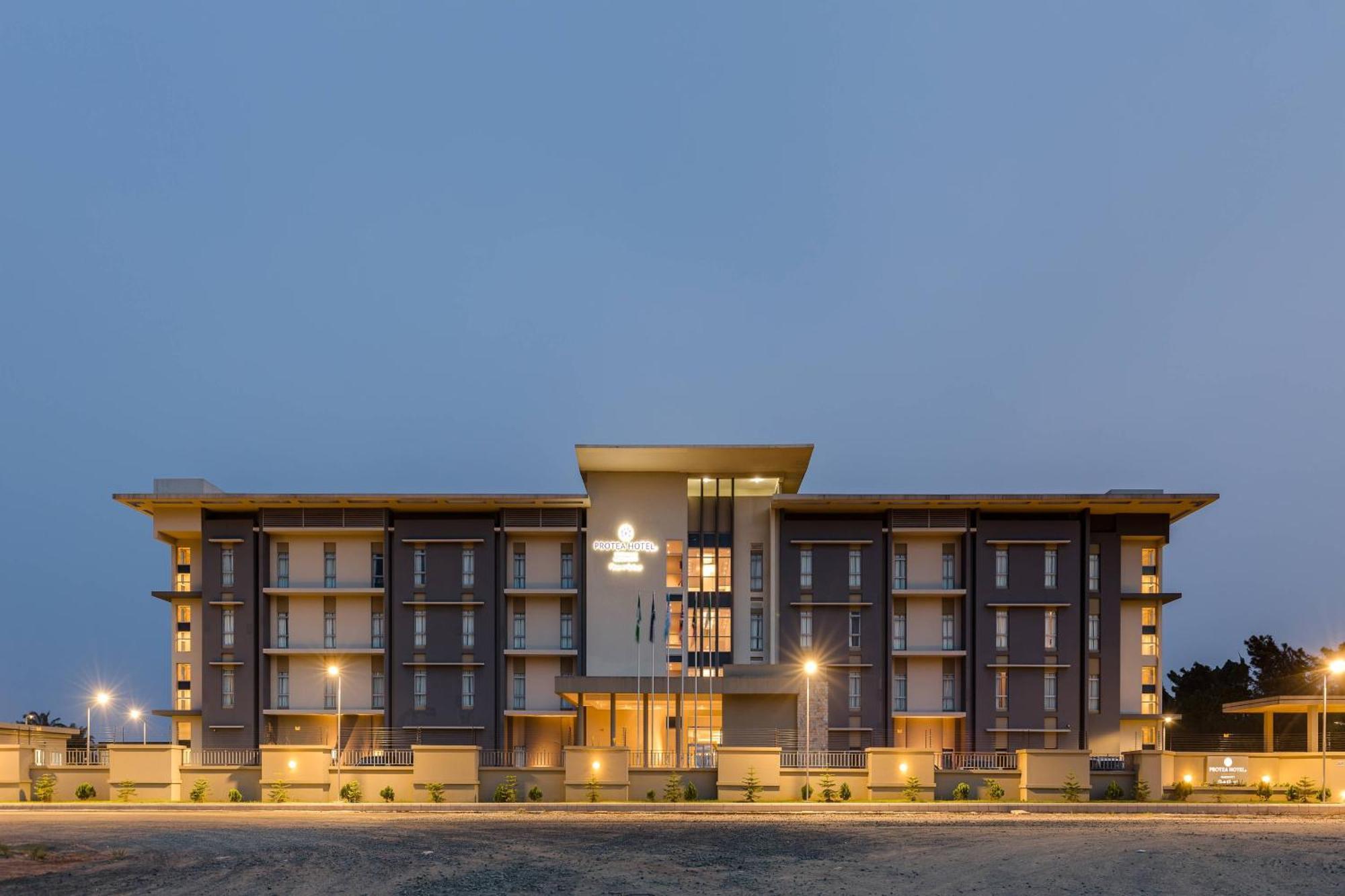 Protea Hotel By Marriott Owerri Select Zewnętrze zdjęcie